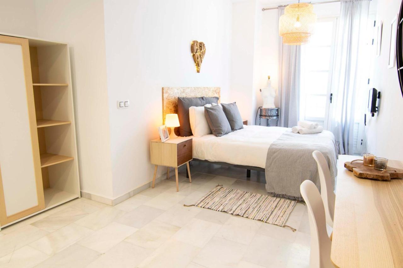 P&P Apartaments Pena Malaga Ngoại thất bức ảnh